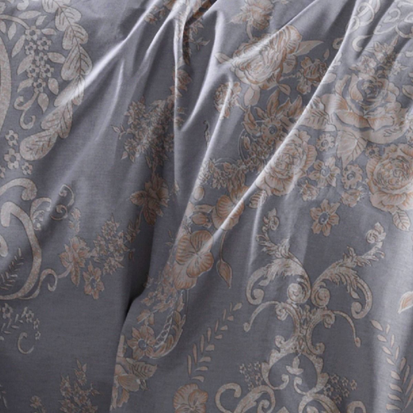 สีเทาอ่อน