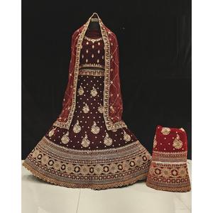 Terciopelo hecho a mano Lehenga Choli accesorios de moda de alta demanda trabajo de bordado de la mejor calidad para ropa india y paquistaní - Product Image 6