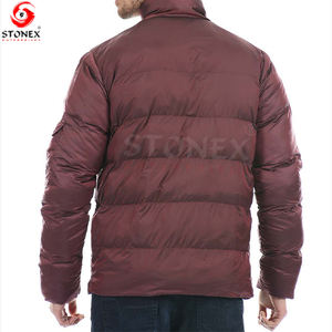 Vente en gros de vêtements d'extérieur en toile surdimensionnée pour hommes, veste bouffante avec rembourrage en duvet bulle, optez pour l'OEM en coton uni pour l'hiver - Product Image 3