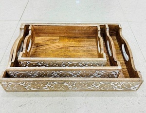Bandeja de servicio de madera estilo granja con acabado encalado y grano natural hecho para mesas rústicas y servicio de desayuno - Product Image 4