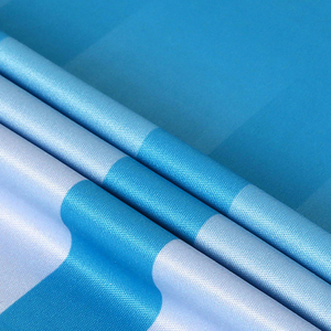 Proveedor Mayorista de Uniformes de Fútbol, Conjunto de Camiseta y Pantalones Cortos de Primera Calidad, Personalización de Marca, Ligero, Transpirable y de Secado Rápido para Compras al por Mayor - Product Image 4