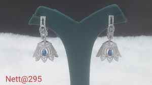 Boucles d'oreilles élégantes en laiton serties de diamants américains étincelants pour femmes, parfaites pour les mariages et les occasions spéciales - Product Image 4