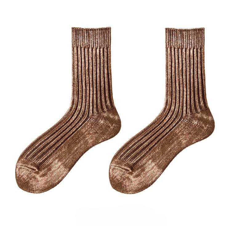 สีน้ำตาล