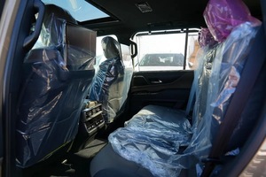 Nuovissimo SUV LEXU S Serie LX 2026 Specifiche GCC 3999cc 7 Posti 399 CV Benzina 6 Cilindri 4WD Trasmissione Automatica Guida a Sinistra - Product Image 5