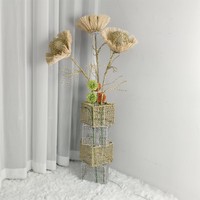 Lanterne en fer antique avec lanterne en verre transparent Bougeoirs décoratifs en métal Pots pour la décoration intérieure Décor de Noël Nouvelle arrivée