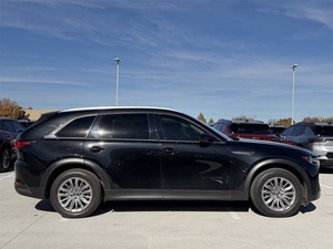 Mazda CX-90 3.3 Turbo Preferred 4dr SUV AWD 2024 Usado en Buenas Condiciones - Product Image 3