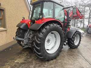 Se vende Massey Ferguson 5613 con cargador - Product Image 5