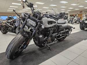 มอเตอร์ไซค์ครุยเซอร์ Sportster S ปี 2024 สำหรับขาย - Product Image 1