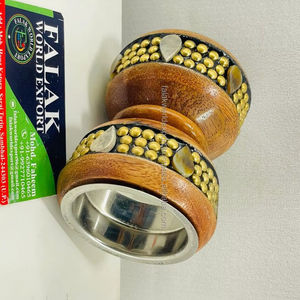 Nouveauté : Ensemble de brûleur à encens arabe en bois Bakhoor pour la décoration de la maison et la fragrance, nouveau modèle tendance au Moyen-Orient pour le Ramadan - Product Image 1