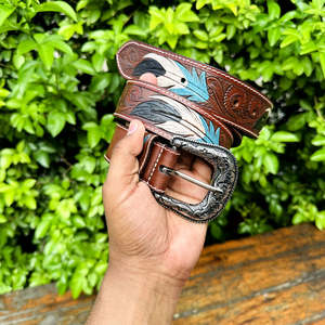 Ceinture de cowboy western style rétro punk avec rivets, en cuir de vache véritable avec motif en relief de feuilles et boucle en alliage, personnalisable - Product Image 3
