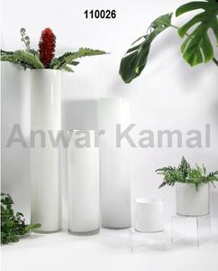 Vase cylindrique en verre blanc superposé de qualité supérieure - Product Image 1