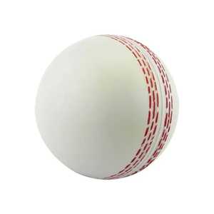 Pelota de Cricket de Alta Calidad Benpro Enterprises BE-CB-313, Material de PVC, Colores y Logotipos Personalizables, Costura Hecha a Mano - Product Image 3