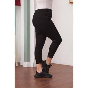 Jeans en denim noir grande taille RMG avec embellissements en pierres - Pantalon droit confortable en mélange de coton pour femmes - Product Image 2