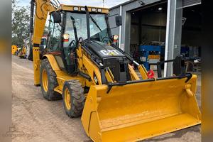 Chargeuse-pelleteuse d'occasion Cat 420F/420E avec moteur, boîte de vitesses, roulement et pompe 6900KG - Product Image 6