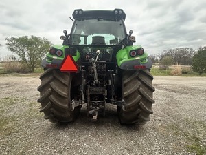 รถแทรกเตอร์มือสอง Deutz-Fahr 6175 พร้อมที่ตักด้านหน้า รถแทรกเตอร์ล้อคู่ 2WD สำหรับงานเกษตรและงานในสวน พร้อมบุ้งกี๋สำหรับงานในไร่และสนามหญ้า - Product Image 4