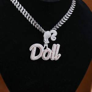 Pendentif personnalisé en argent sterling 925 avec diamant moissanite luxueux, nouveau style tendance glacé hip-hop pour hommes, nom 'Luxurious' - Product Image 2