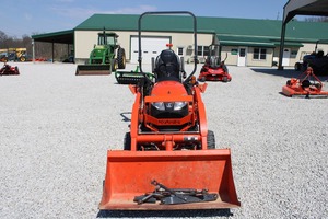 Tractor Kubota BX23S con Cargador Frontal y Retroexcavadora - Product Image 3