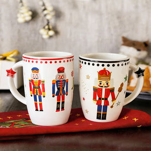 Mug à café en porcelaine artisanal, prix d'usine, nouveau, pour Noël, cadeau de Noël festif - Product Image 1