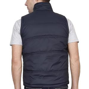 Veste matelassée en toile à capuche sur mesure pour hommes et femmes OEM ODM Manteau d'hiver matelassé Vêtement chaud d'extérieur Logo avant - Product Image 6