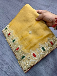 คอลเลกชันใหม่ Saree ผ้านุ่มแฟนซีที่มีความหรูหราแฟนซี * กับ * แนวโน้มการทำงานหนักหลายลำดับ - Product Image 6