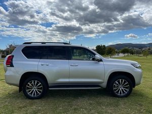 2024 TO-Yota PRA-DO 2.8 VXL - Product Image 4