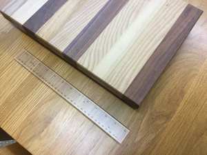 Tabla de Cortar y Bandeja para Servir de Madera, Duradera, Forma Rectangular, 12 mm de Grosor, Apta para Lavavajillas - Product Image 2