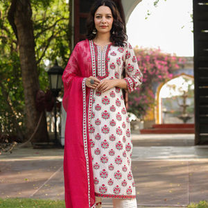 Kurta en pur coton à imprimé floral et col cranté avec pantalon et Dupatta produit en vrac de forme personnalisée faite à la main - Product Image 1