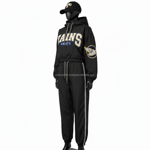 Conjunto Cortavientos de Nailon de 130 g/m² para Mujer, Color Negro con Paneles Laterales con Rayas y Logotipo Bordado en Chenilla Personalizado, Talla Grande - Product Image 4