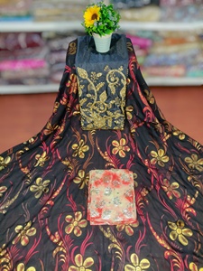 Collection Mariage Formel : Robe en Chiffon Jacquard Luxueux et Uni, 100% Soie, Légère, Couleur Rose Contrastante pour Filles - Product Image 2