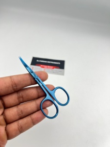 Ciseaux à ongles à lame courbée pour la coupe des cuticules, couleur bleu plasma, acier haute teneur en carbone, logo personnalisé, outils de manucure et pédicure. - Product Image 3