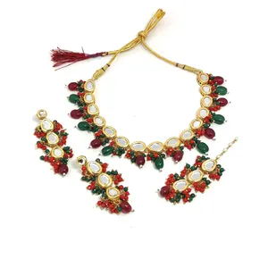 Conjunto de Collar Kundan con Perlas Rojas y Verdes, Joyería Nupcial Vintage de Lujo, Chapado en Oro, Joyería Fina - Product Image 4