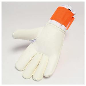 Gants de gardien de but avec matériau de haute qualité Entraînement sportif professionnel Gants de football de football bon marché avec matériau de haute qualité - Product Image 4