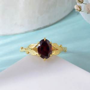 แหวนใบโกเมนสีแดงแบบโบโฮทรงรี925เงินแท้ตั้งค่าง่ามสำหรับวันครบรอบแต่งงานวันเกิดเครื่องประดับที่ดีสำหรับผู้หญิง - Product Image 1