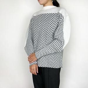 Suéter de Invierno de Manga Larga para Mujer con Logotipo Personalizado en la Parte Delantera, 100% Lana de Alta Calidad - Product Image 3