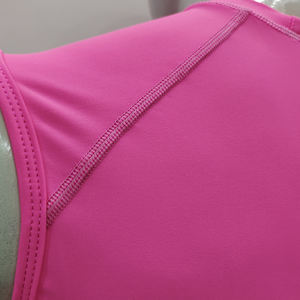 Débardeur de gymnastique de style sportif décontracté pour hommes, maillot de fitness tricoté et respirant, décoration imprimée en spandex/polyester pour la musculation - Product Image 6