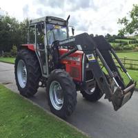 Tracteurs agricoles d'occasion Massey Ferguson MF390 4WD, modèle 390, pompe à engrenages, moteur 180 CV, boîte de vitesses disponible à la vente