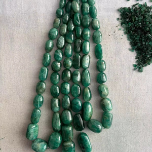 Collier de perles ovales polies en pierre de béryl émeraude vert foncé de haute qualité, 6 mm de longueur, 18 pouces, 4 couches, style vintage pour fête - Product Image 1