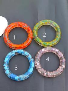 กำไลเรซินทำมือมีสไตล์พร้อมฝังดอกไม้สำหรับสาวๆเหมาะสำหรับสวมใส่สบายๆและมหาวิทยาลัย - Product Image 6