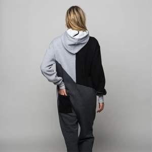 Onesie en polaire pour femmes de qualité supérieure-Confortable et chaud-Parfait pour un usage quotidien et la détente - Product Image 3