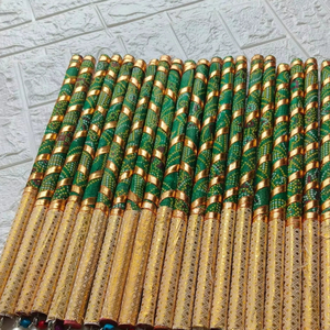 Tongkat Dandiya Kayu Bandhani Tradisional untuk Tari Navratri Garba, Buatan Tangan, Berbagai Warna, Sepasang (2 Tongkat)