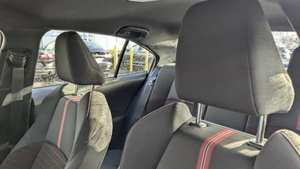 Toyota Corolla SE 2023 d'occasion en excellent état, automatique, turbo, cuir, jantes R16, coupé, conduite à gauche, toit ouvrant, caméra de recul 360°, norme Euro II. - Product Image 3