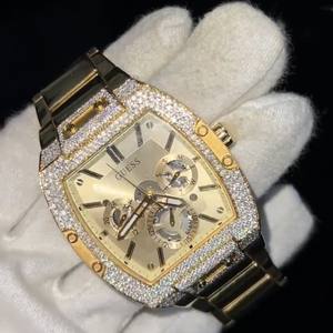 Reloj de lujo elegante para hombre, de acero inoxidable, con movimiento mecánico ETA de alta calidad, con diamantes cultivados en laboratorio de color dorado, ideal para regalo. - Product Image 1