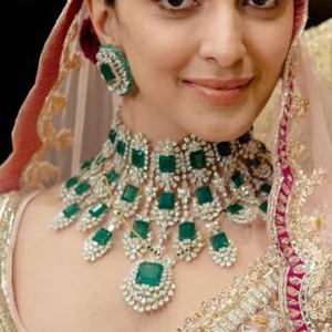 Collier de mariée Bollywood de haute qualité ensemble de bijoux de mariage indien belle conception femmes collier ensemble avec Maang Tikka - Product Image 2