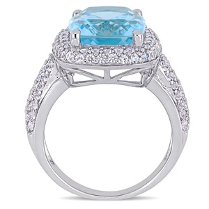 Bague de fiançailles couleur bleu fantaisie coussin taille émeraude laboratoire cultivé en or blanc 18 carats bague CVD diamant IGI certifié et poli - Product Image 2