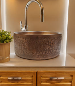 Artisan Glow Laiton Antique Feuille En Relief Cuivre Évier De Cuisine Organisateur Stockage À La Maison Écologique Support Mural Personnalisable Durable - Product Image 2