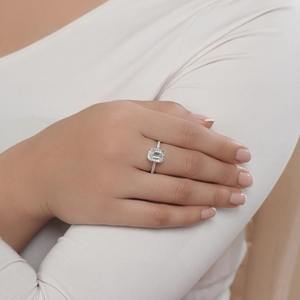 Anillo de Compromiso con Halo de Corte Esmeralda de 1.79 CTW, Anillo de Compromiso con Diamante Cultivado en Laboratorio, Corte Esmeralda, Diamantes Certificados F VVS1 VVS2, Único - Product Image 5