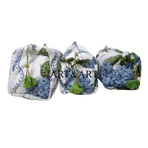 Ensemble de 3 pochettes matelassées à fermeture éclair en coton écologique, multifonctionnelles, élégantes, légères, personnalisables avec votre logo de marque, résistantes à l'eau - Product Image 2