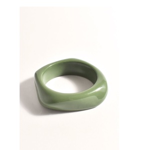 Bracelets de luxe en résine imperméable pour femmes, design personnalisable – Surface brillante, bijoux élégants et tendance pour un style ethnique contemporain - Product Image 1