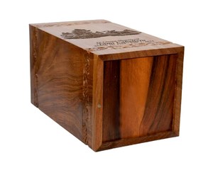 Urna de cremación para adultos de alce con personalización Urna funeraria de ciervo para amantes de la naturaleza del cazador de madera Urna de ceniza humana grabada - Product Image 3