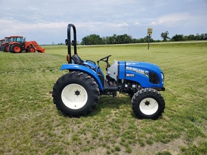 Mini Tractor Usado Barato Holland Boomer 47 4WD 2014 de 50 HP para Uso Agrícola con Inspección en Video - Product Image 5